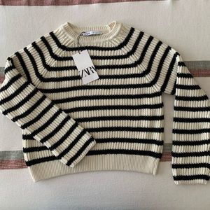 NWT ZARA cropped sweater